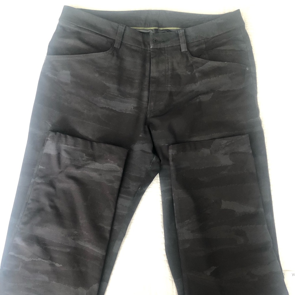 Lululemon Limited Edition Cactus Camo ABC Pant